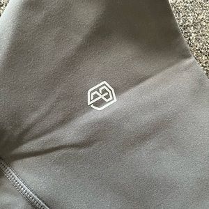 Born Primitive Inspire Leggings in Slate